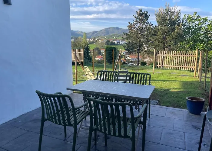 New Apartment, Mountain View * Espelette